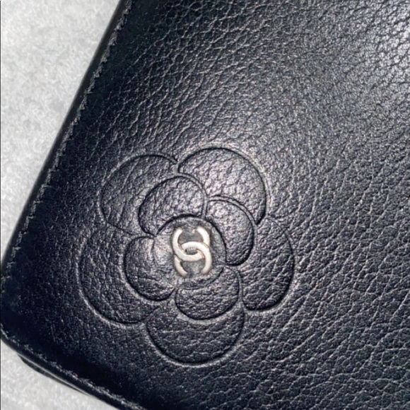 Authentic chanel wallet on chain - Picture 3 of 8